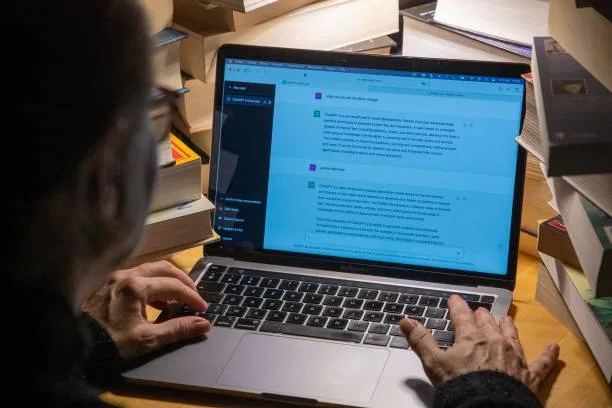how to use chat gpt to write an essay